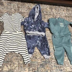 Bundle of 3 matching sets tops & bottoms